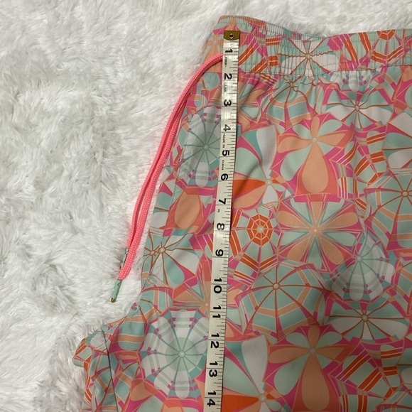 VINEYARD VINES MEN PRINTED BRIEF LINED CHAPPY SWIMMING TRUNK. SIZE-XL. - Picture 5 of 11